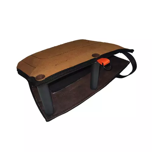Leather bite wedge with two handles - 37x25cm 1